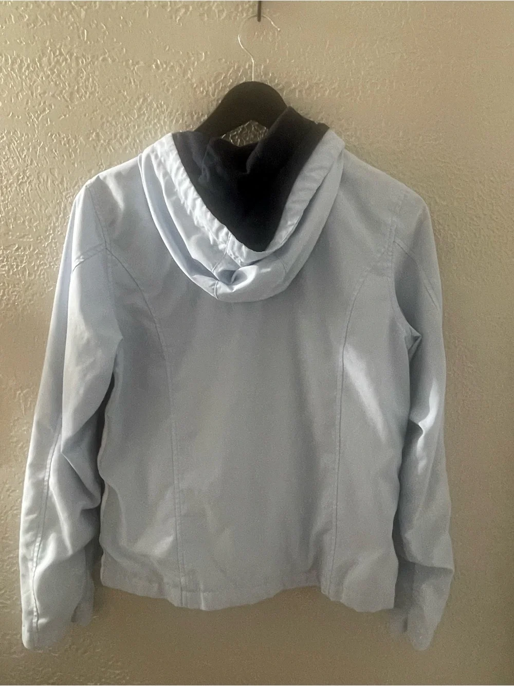 Nike Women’s Light Blue‎ Hooded Zip Jacket with Black Accents Small